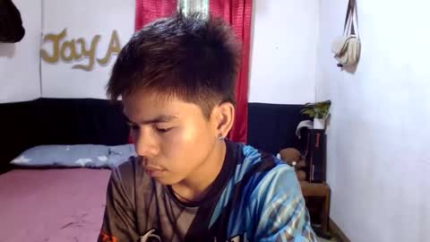 Snapshot of pinoymonstercock_xx chatting on 02-05-25, 07:29 WIN WIN JAY AR online show from 02-05-25, 07:29