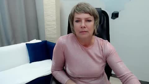 Bella online show from 09-24-25, 09:34