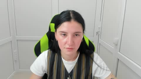 Snapshot of piper_smilee chatting on 07-14-26, 12:11 Piper online show from 07-14-26, 12:11