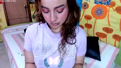 Snapshot of pipeshowtime chatting on 11-07-25, 03:56 VALENTINA y PIPE online show from 11-07-25, 03:56