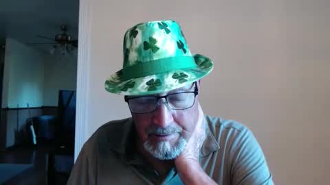 Snapshot of pipewizard chatting on 05-08-26, 10:59 pipewizard online show from 05-08-26, 10:59