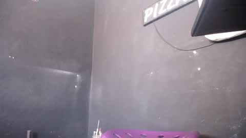 Snapshot of pirata_privado chatting on 11-30-25, 02:21 pirata_privado online show from 11-30-25, 02:21