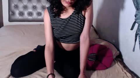 Snapshot of piscis_dreams chatting on 05-12-26, 10:40 PiscisDreams online show from 05-12-26, 10:40