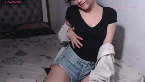 Snapshot of piscis_dreams chatting on 07-21-26, 12:07 PiscisDreams online show from 07-21-26, 12:07