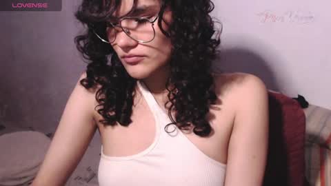 Snapshot of piscis_dreams chatting on 07-22-26, 02:31 PiscisDreams online show from 07-22-26, 02:31