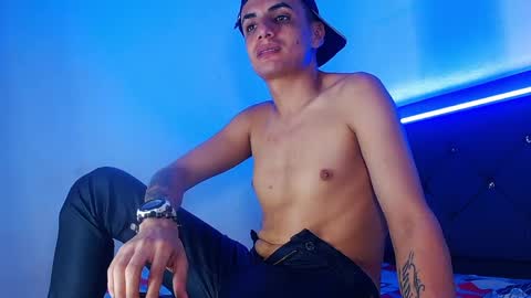 Snapshot of pitersonnt chatting on 09-20-25, 02:56 pitersonnt online show from 09-20-25, 02:56