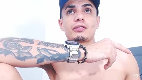 Snapshot of pitersonnt chatting on 10-09-25, 02:20 pitersonnt online show from 10-09-25, 02:20