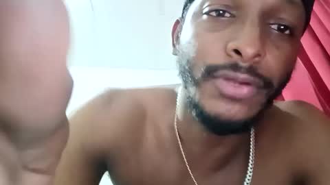 Snapshot of pito1995 chatting on 09-25-25, 05:44 pito1995 online show from 09-25-25, 05:44