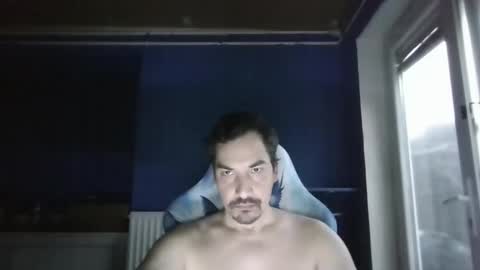 Snapshot of pitrar434 chatting on 03-10-26, 03:39 pitrar434 online show from 03-10-26, 03:39