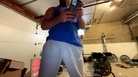 Snapshot of pitt821 chatting on 02-12-26, 09:10 Mike online show from 02-12-26, 09:10