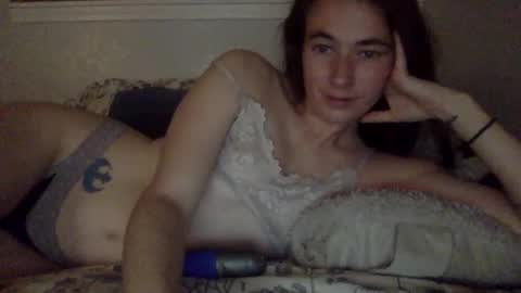 Snapshot of pixie_bella chatting on 10-28-25, 03:04 pixie_bella online show from 10-28-25, 03:04