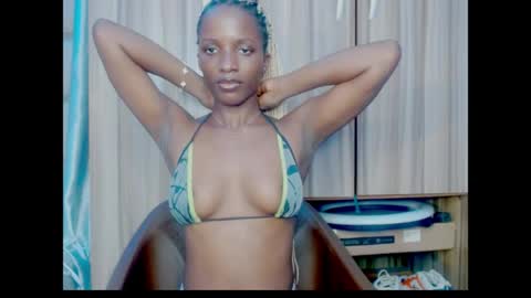 Snapshot of pixie_pulse chatting on 07-06-26, 10:34 Ella online show from 07-06-26, 10:34