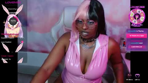 Snapshot of pixiebob25 chatting on 10-12-25, 03:16 Thekawaiidomme online show from 10-12-25, 03:16