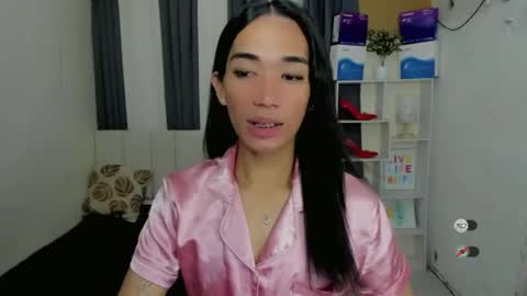 Snapshot of pixiedoll_ chatting on 12-19-25, 06:04 pixiedoll_ online show from 12-19-25, 06:04