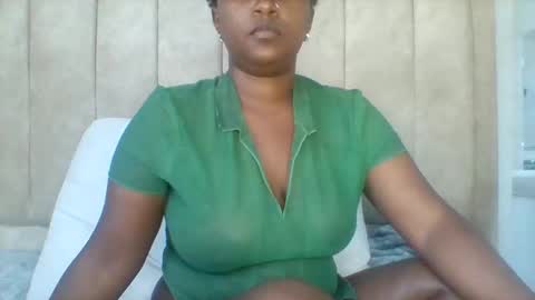 pixietease1 online show from 11-17-25, 11:27