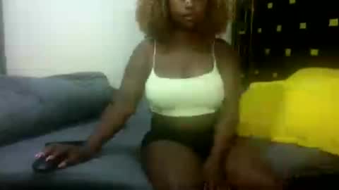 pixietease1 online show from 06-19-26, 08:40