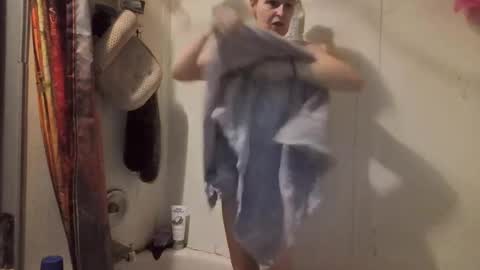 pizzedwife online show from 03-19-26, 10:03