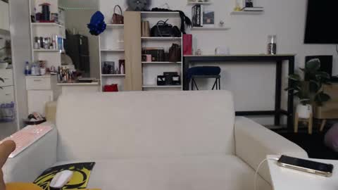 plasticgirll online show from 01-25-25, 06:35