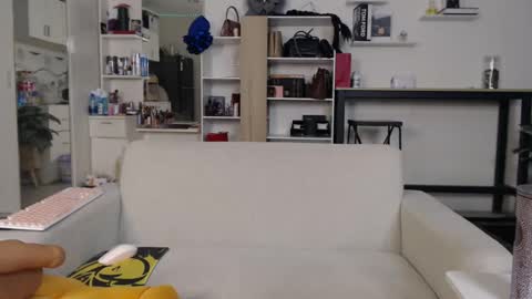 plasticgirll online show from 02-01-25, 05:16