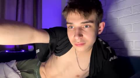 Snapshot of platonlxs chatting on 02-17-25, 02:31 Platon Lxs online show from 02-17-25, 02:31