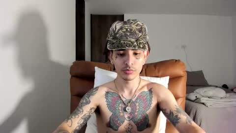 Snapshot of playboi_carti01 chatting on 11-06-25, 04:13 Carti online show from 11-06-25, 04:13