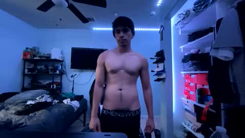 Snapshot of playboy_ever chatting on 11-18-25, 07:18 X X X online show from 11-18-25, 07:18