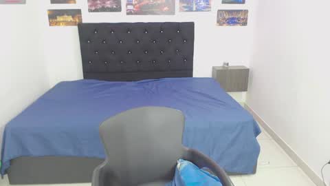 Snapshot of playboy_sex6 chatting on 12-12-24, 05:04 PETER online show from 12-12-24, 05:04