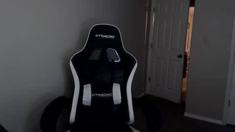 Player online show from 10-23-25, 05:29