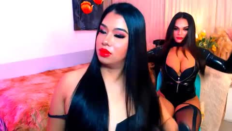 Snapshot of playful_angel1598 chatting on 02-05-25, 02:40 ARA online show from 02-05-25, 02:40