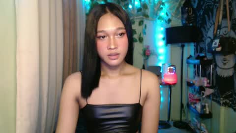 Snapshot of playful_sie chatting on 12-10-24, 08:30 sie online show from 12-10-24, 08:30