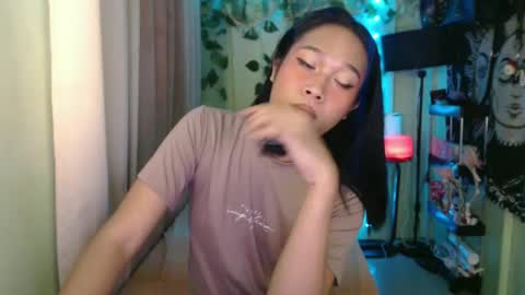 Snapshot of playful_sie chatting on 12-15-24, 02:59 sie online show from 12-15-24, 02:59