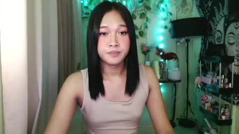 Snapshot of playful_sie chatting on 12-25-24, 05:47 sie online show from 12-25-24, 05:47