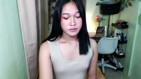 Snapshot of playful_sie chatting on 01-12-25, 05:01 sie online show from 01-12-25, 05:01