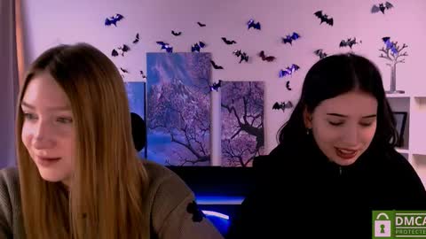 Sophie online show from 12-23-24, 07:38