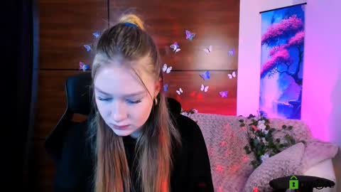 Sophie online show from 01-06-25, 10:57