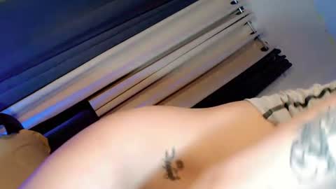 Snapshot of playfulcock69_kate chatting on 07-17-26, 02:51 kate online show from 07-17-26, 02:51