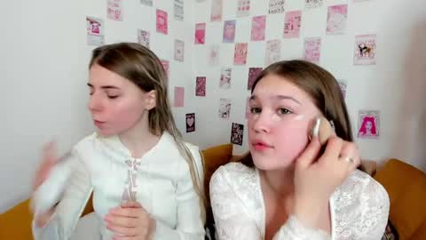 Snapshot of playfulmelly chatting on 05-27-26, 09:17 Melly online show from 05-27-26, 09:17