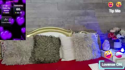 Snapshot of playfulsamy chatting on 10-25-25, 04:20 PlayfulSamy online show from 10-25-25, 04:20