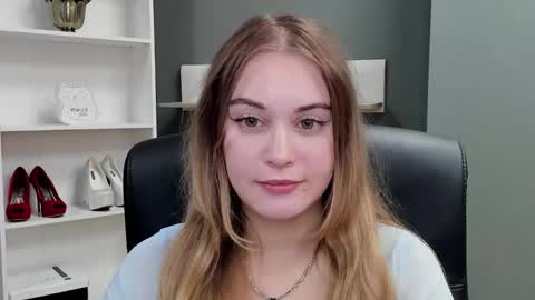 Valeria online show from 11-09-25, 02:26