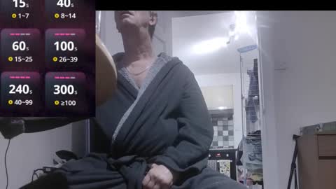 Play Me online show from 09-25-25, 05:44