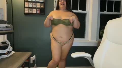 Snapshot of playwithbrittany chatting on 11-18-25, 11:15 playwithbrittany online show from 11-18-25, 11:15