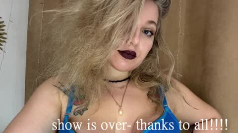 Snapshot of playwithkatty chatting on 12-25-24, 01:09 i am Kat online show from 12-25-24, 01:09