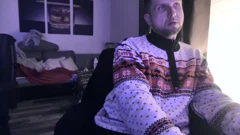 Hello ask me  . Im glad  to see you here in my room. Welcome PVT is open online show from 12-23-24, 06:27