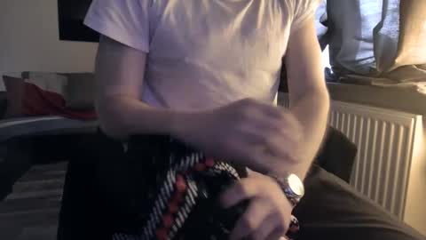 Hello ask me  . Im glad  to see you here in my room. Welcome PVT is open online show from 12-25-24, 10:17