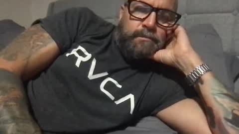 Snapshot of pleasesitonmycock chatting on 05-10-26, 01:27 PleaseSitOnMyCock online show from 05-10-26, 01:27