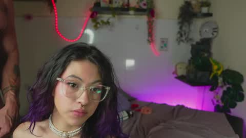 Snapshot of pleasure_room_x chatting on 05-03-26, 01:44 Jessi Alex online show from 05-03-26, 01:44
