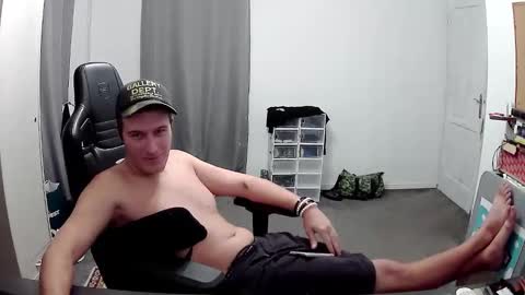 plkrisztian online show from 10-29-25, 11:50