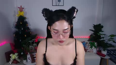 Ploysai online show from 12-04-24, 02:09
