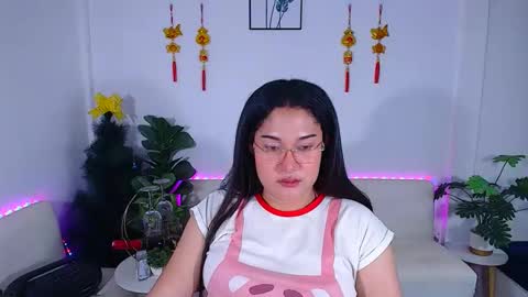 Ploysai online show from 04-21-26, 01:42