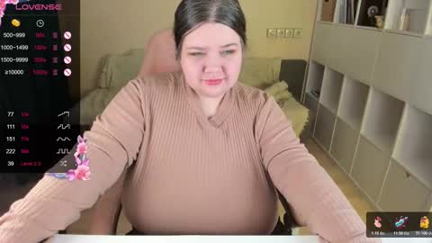 Snapshot of plum_pie__ chatting on 01-17-26, 04:50 Alice online show from 01-17-26, 04:50